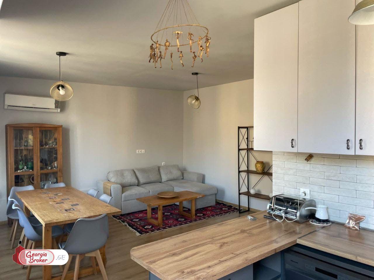 nearly repaired 3-room apartment for sale